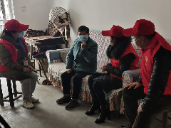 公车公司开展学习雷锋，关爱孤寡老人 志愿服务活动